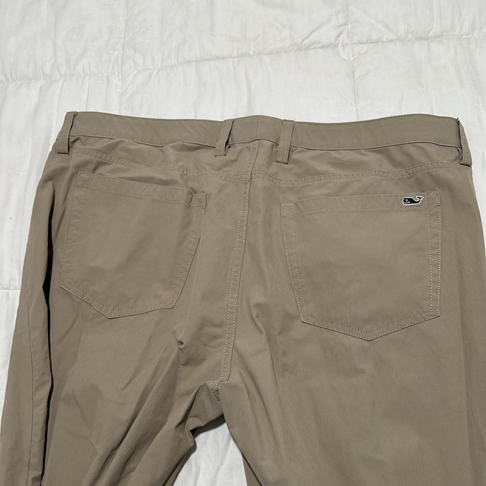 Vineyard Vines Golf Pants 40 x 32 - Picture 2 of 3